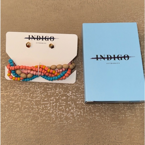 Indigo Authority Monarch Pastel Beaded
Bracelet + Earring Set - Picture 2 of 6